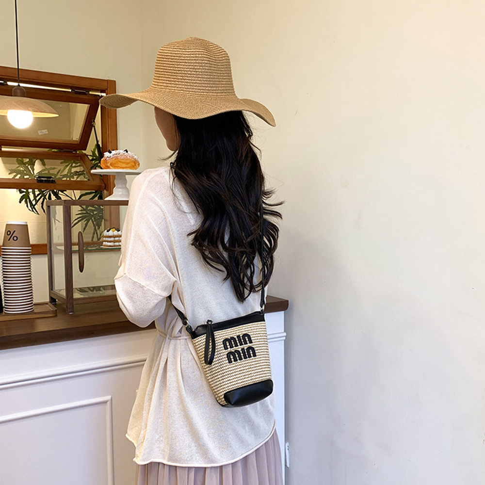 Модная женская сумка для телеф – обзор и цена Women Bags 2026 Trends